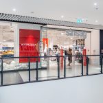 witryna sklepu sinsay w pasażu