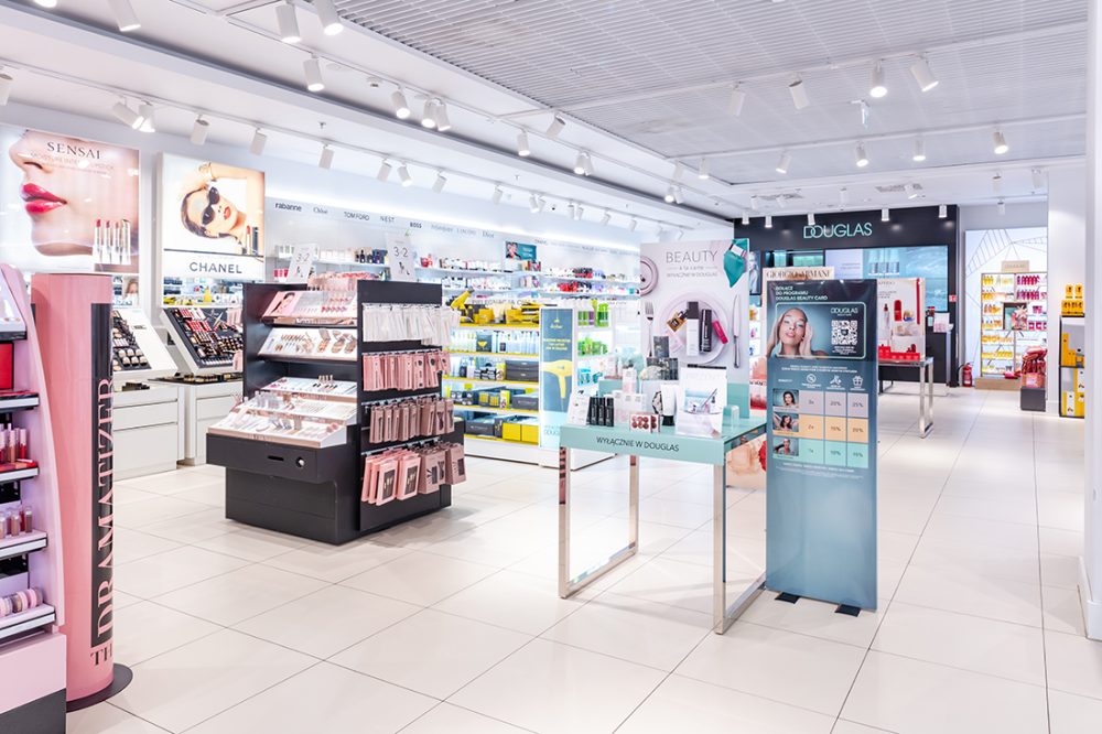 Perfumeria Douglas w Pasażu Grunwaldzkim
