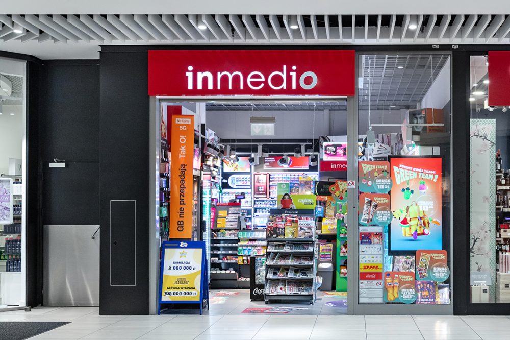 Witryna Inmedio w Pasażu Grunwaldzkim