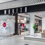 Wejście do salonu Mohito w Pasażu Grunwaldzkim
