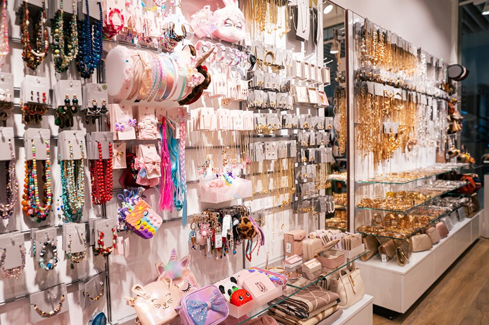 sklep bijou Brigitte w pasażu grunwaldzkim