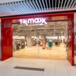 Witryna sklepu TK Maxx w Galerii Pasaż Grunwaldzki we Wrocławiu.