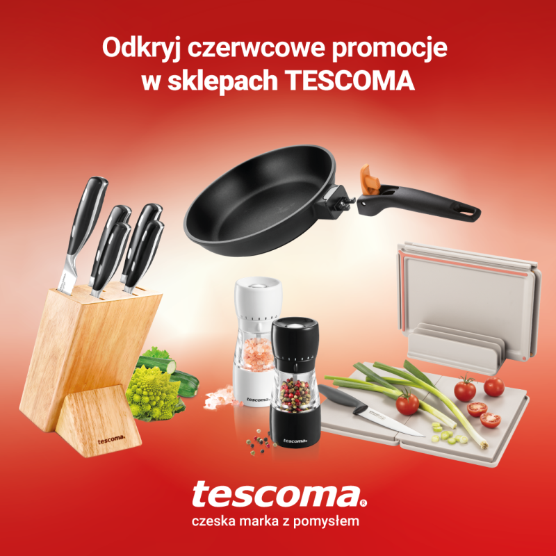 Grafika reklamowa marki Tescoma przedstawia zestaw garnków kuchennych ze stali nierdzewnej, ułożonych obok szklanej pokrywki na jasnoszarym tle. W lewym górnym rogu znajduje się biało-czerwone logo marki, a na dole umieszczono duży napis informujący o czerwcowych promocjach oraz adres strony internetowej.