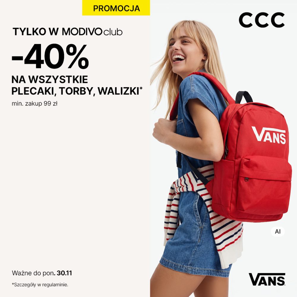 Grafika promocyjna marki CCC. Po prawej stronie widoczny uśmiechnięty model w jeansowej ogrodniczce i bluzce w paski z czerwonym plecakiem marki Vans na plecach. Po lewej stronie żółty pasek z napisem PROMOCJA oraz duży czarny napis TYLKO W MODIVOclub -40% NA WSZYSTKIE PLECAKI, TORBY, WALIZKI min. zakup 99 zł. W prawym górnym rogu czarne logo CCC, a w prawym dolnym logo Vans oraz mały znaczek AI.